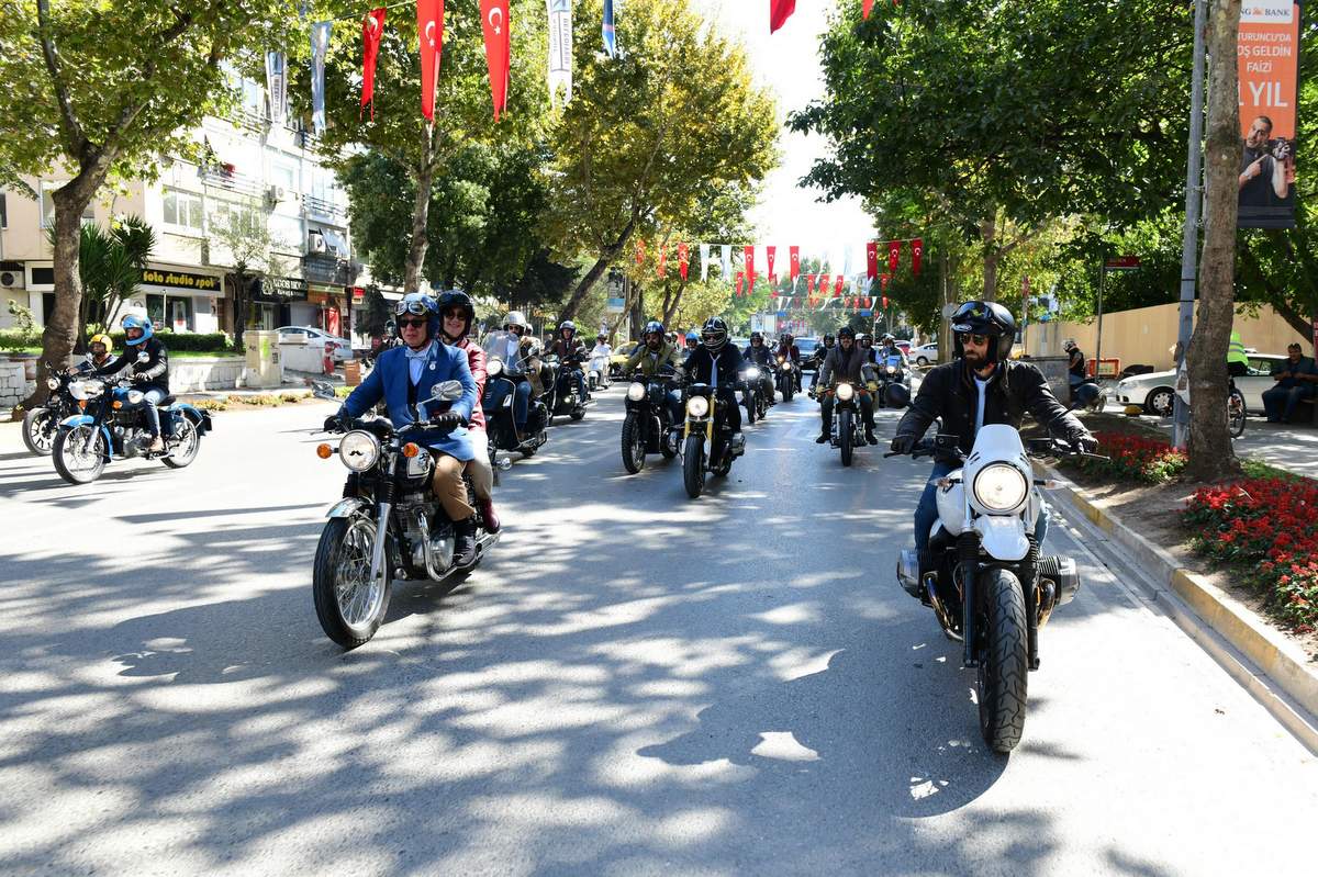 Centilmenlerin sürüşünde kahveler sağlık için demlenecek